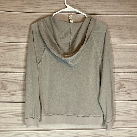 ZYIA Active Gray Light Weight Beach Hoodie - Picture 9 of 12